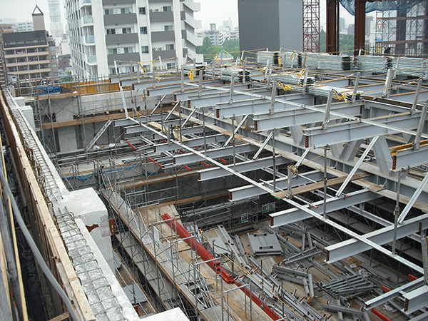 久留米市総合都市プラザ